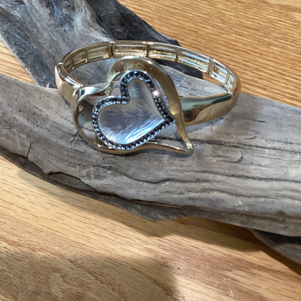 Heart Stretch Bracelet Rain Nwot